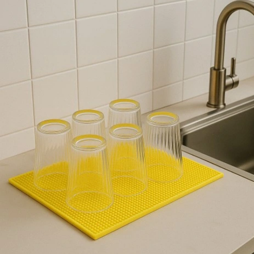 Indų džiovyklė barui ir virtuvei – neslystanti XXL 45×30 cm, geltona  džiovinimo kilimėlis