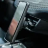 Universalus telefonų laikiklis automobiliui
